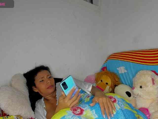 nenita-horny webcam