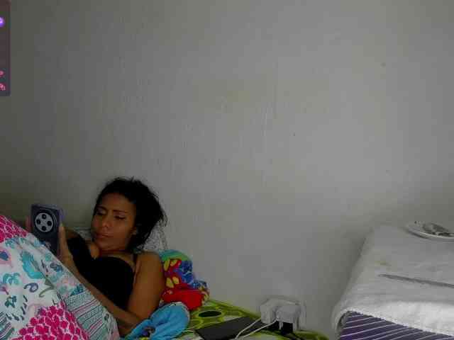 nenita-horny webcam