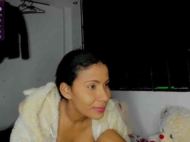 nenita-horny webcam