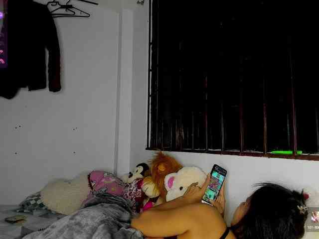 nenita-horny webcam