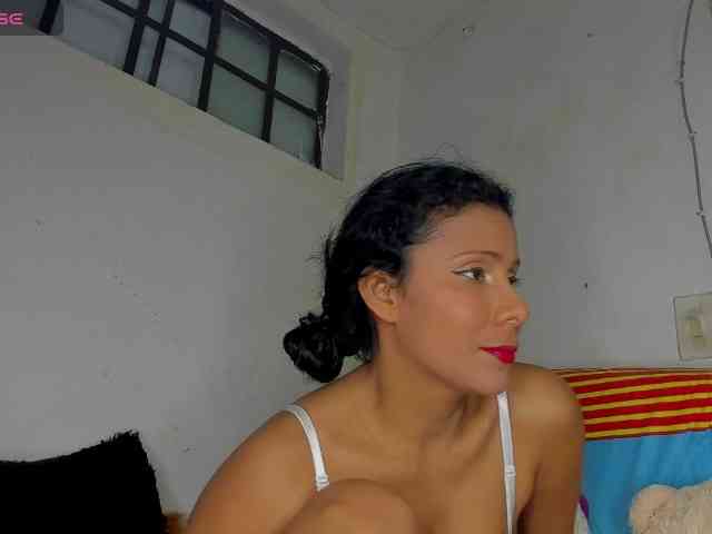 nenita-horny webcam