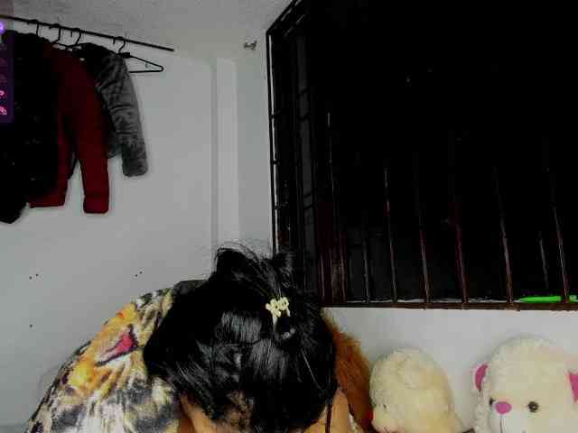 nenita-horny webcam