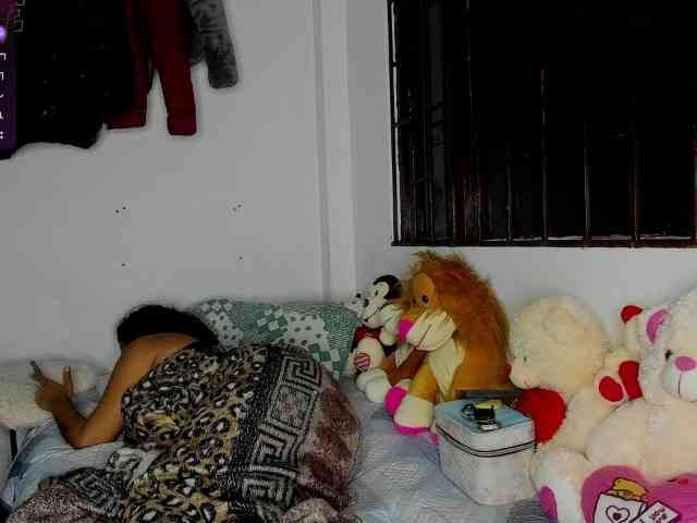 nenita-horny webcam