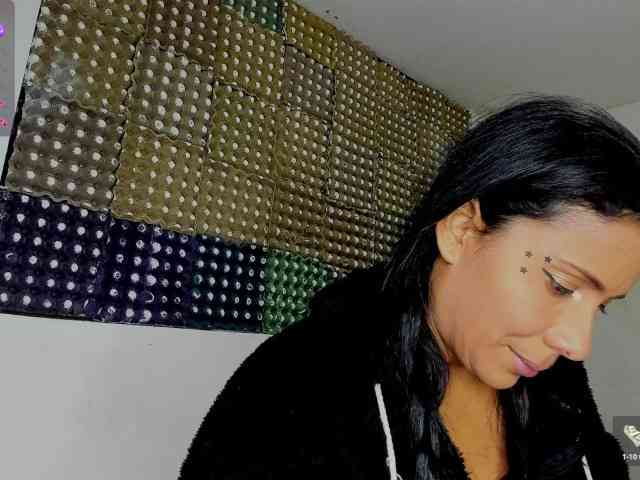nenita-horny webcam