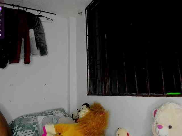 nenita-horny webcam