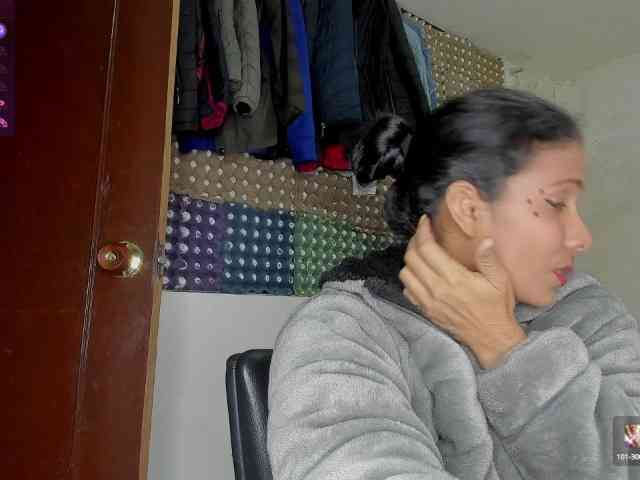nenita-horny webcam