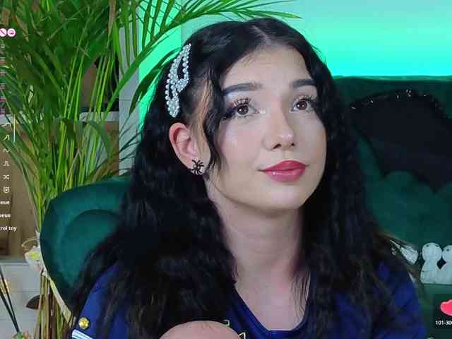 AveryWillow webcam