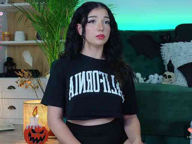 AveryWillow webcam