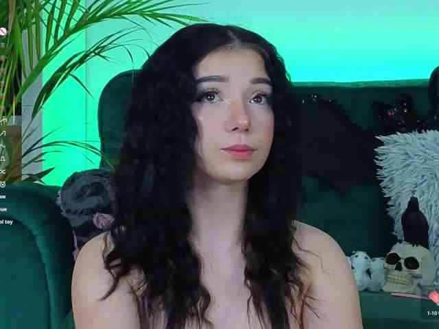 AveryWillow webcam