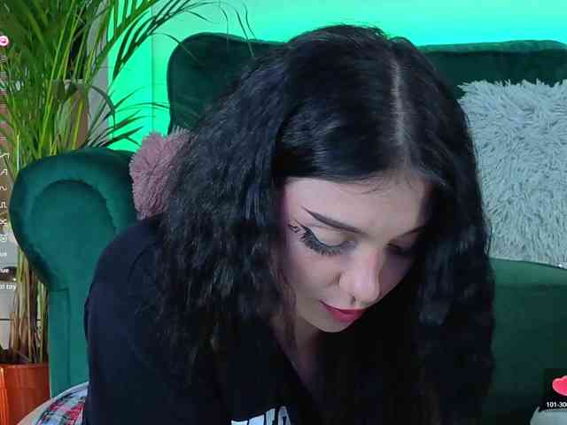 AveryWillow webcam