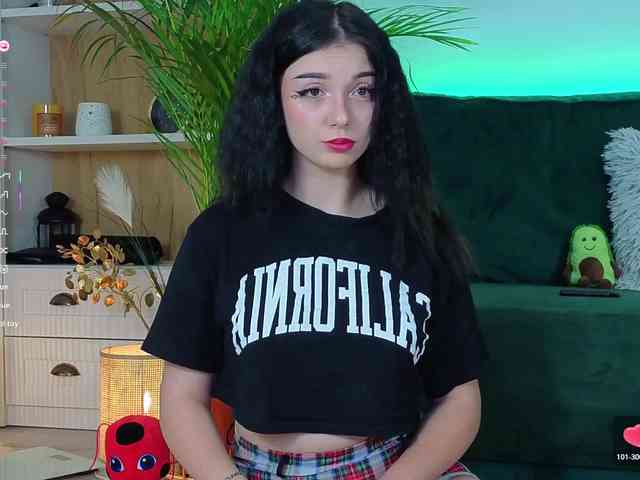 AveryWillow webcam