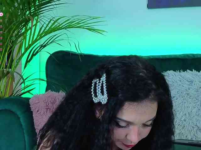 AveryWillow webcam
