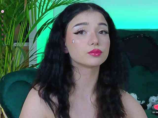 AveryWillow webcam