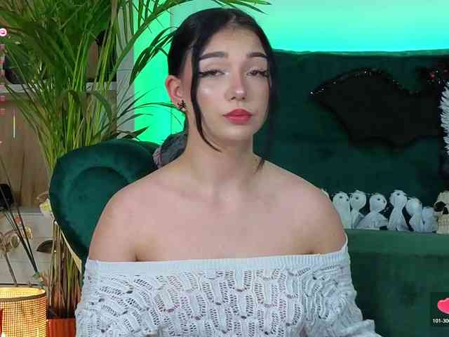 AveryWillow webcam