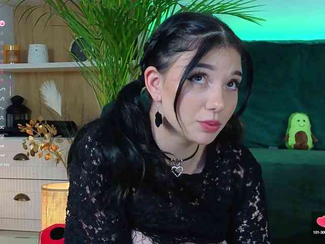 AveryWillow webcam