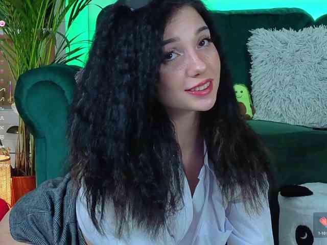 AveryWillow webcam