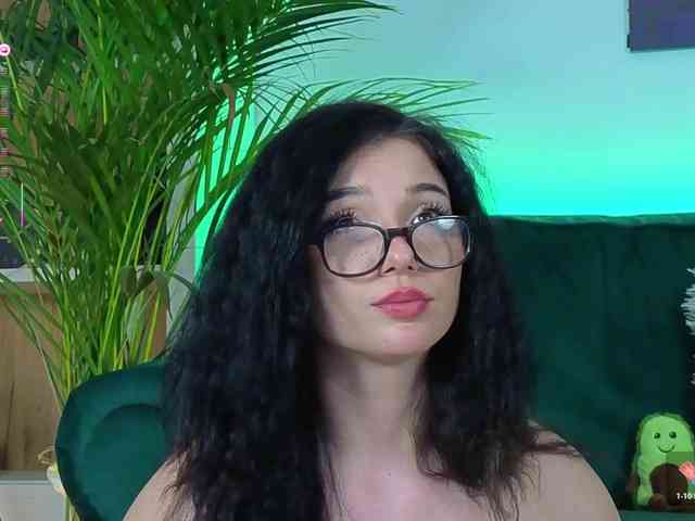 AveryWillow webcam
