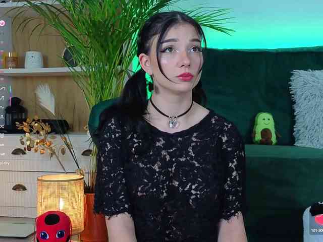 AveryWillow webcam