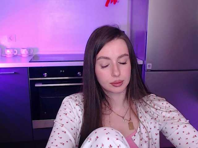 Lilijily's BongaCams show and profile