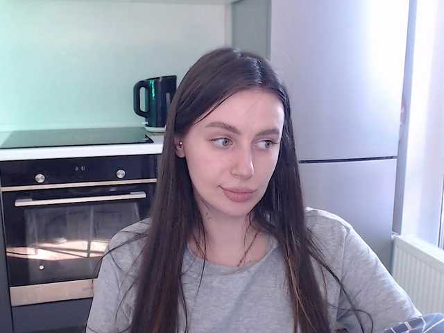 Lilijily's BongaCams show and profile