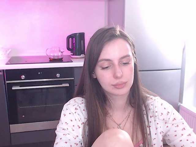 Lilijily live cam