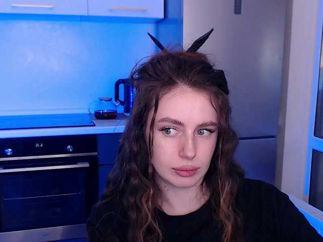 Lilijily's BongaCams show and profile