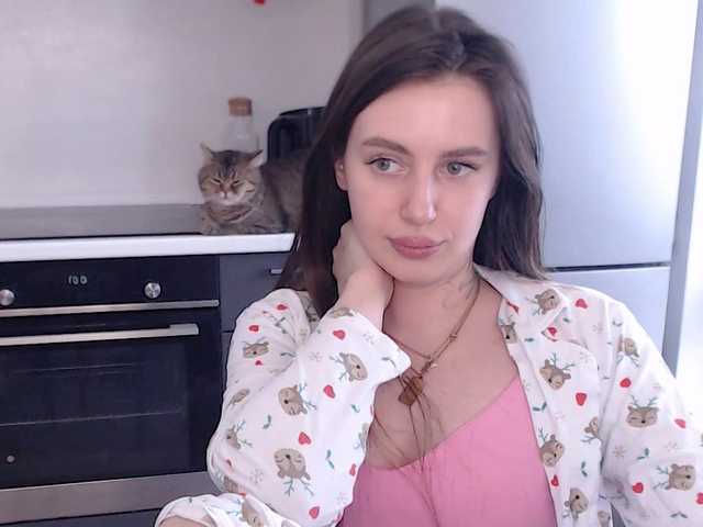 Lilijily's BongaCams show and profile