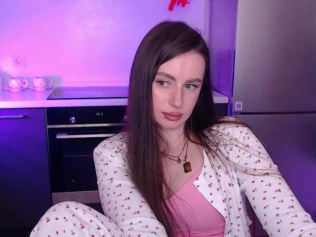 Lilijily's BongaCams show and profile