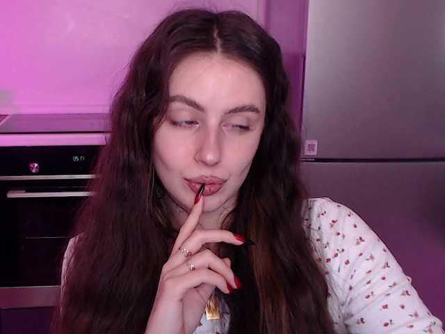 Lilijily's BongaCams show and profile