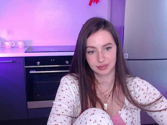 Lilijily's BongaCams show and profile
