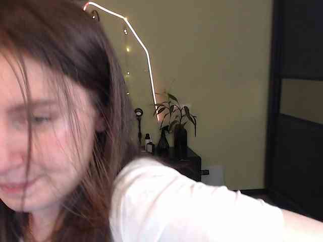 Lilijily webcam