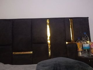 Alexiane-Candy Porn Show