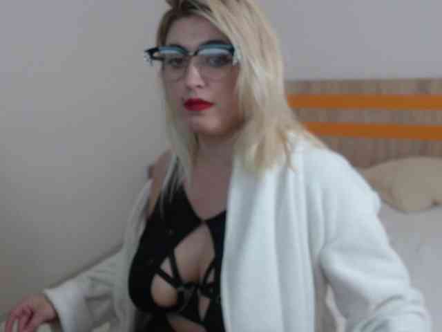 ElizabethRaegan webcam