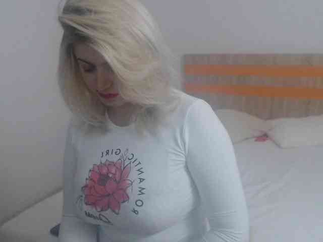 ElizabethRaegan webcam