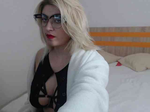 ElizabethRaegan webcam