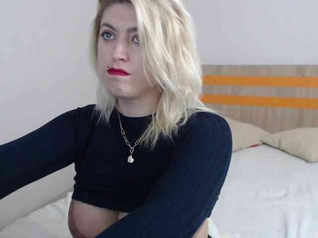 ElizabethRaegan webcam