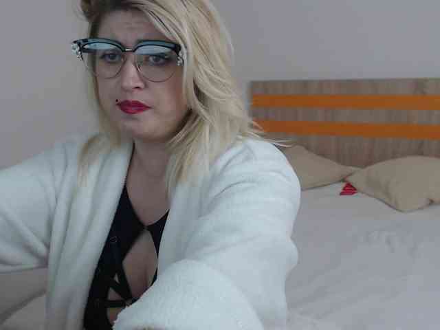 ElizabethRaegan webcam