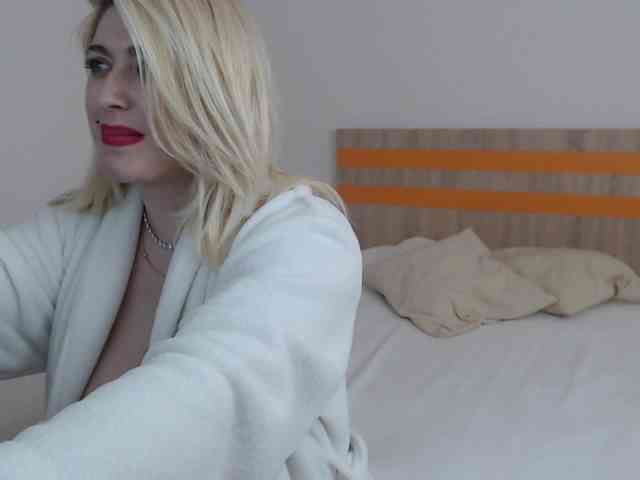 ElizabethRaegan webcam