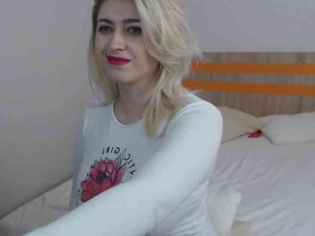 ElizabethRaegan webcam