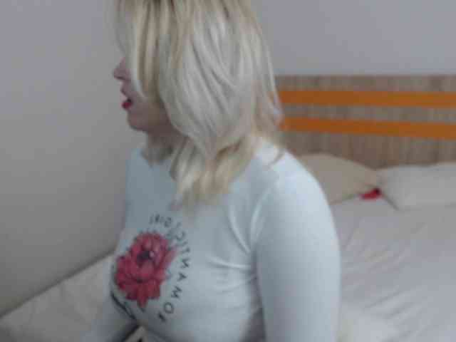 ElizabethRaegan webcam