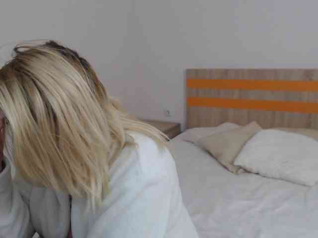 ElizabethRaegan webcam