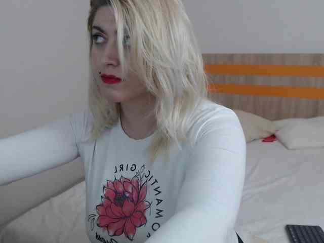 ElizabethRaegan webcam