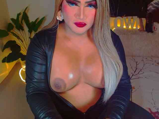 alwinamistress Live Webcam on BongaCams