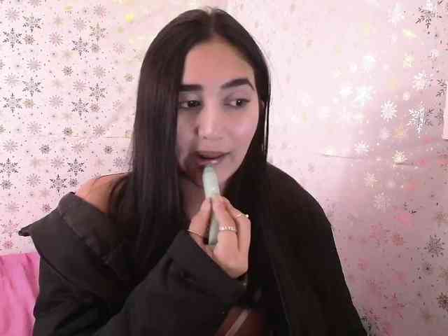 Caroline12 webcam
