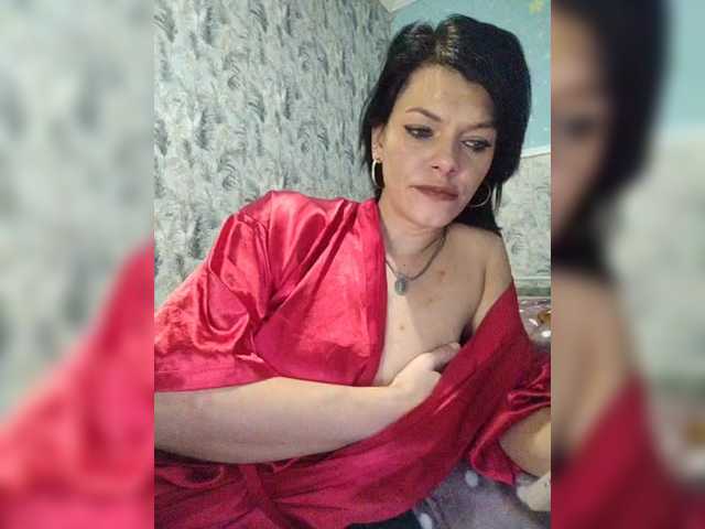 Lois-Lorrie's BongaCams show and profile