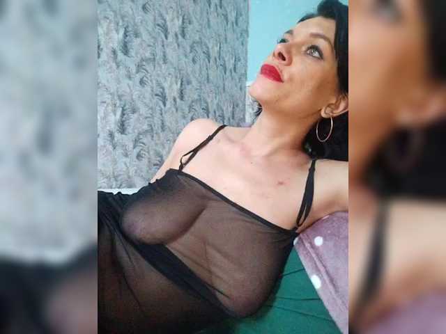 Lois-Lorrie from BongaCams is Freechat