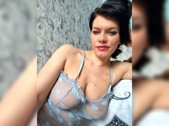 BongaCams Lois-Lorrie is Freechat Lois-Lorrie — Hi, the goal for today is 1000 tip on the dream