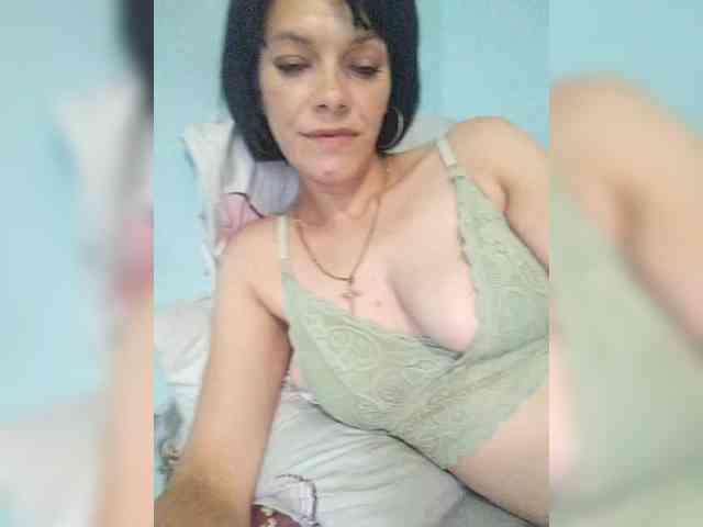 Lois-Lorrie webcam