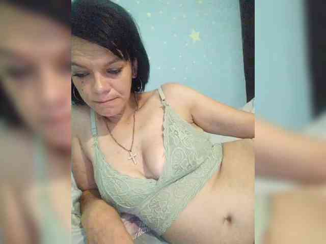 Lois-Lorrie webcam