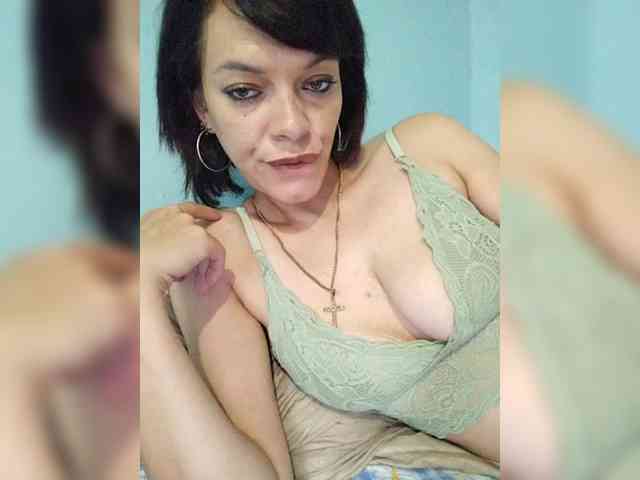 Lois-Lorrie webcam